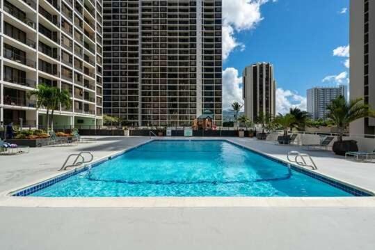 Deluxe 32Nd Floor Condo - Gorgeous Ocean Views, Free Wifi & Parking! Honolulu Exterior foto